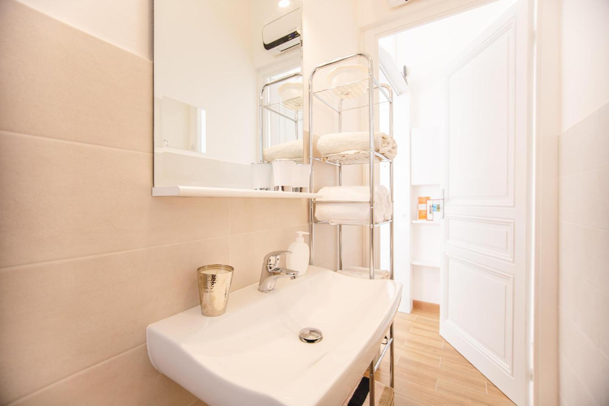 Cuore Di Sanremo Apartment And Free Parking Εξωτερικό φωτογραφία